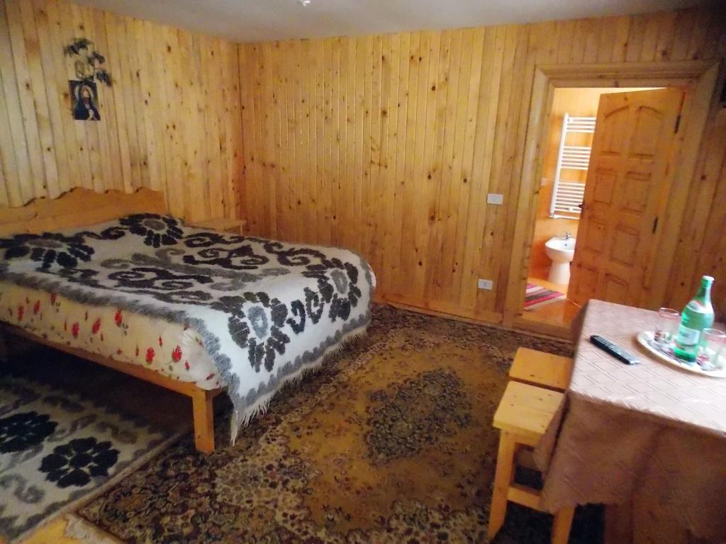 Pensiunea Paradiso Poiana Teiului Habitación foto
