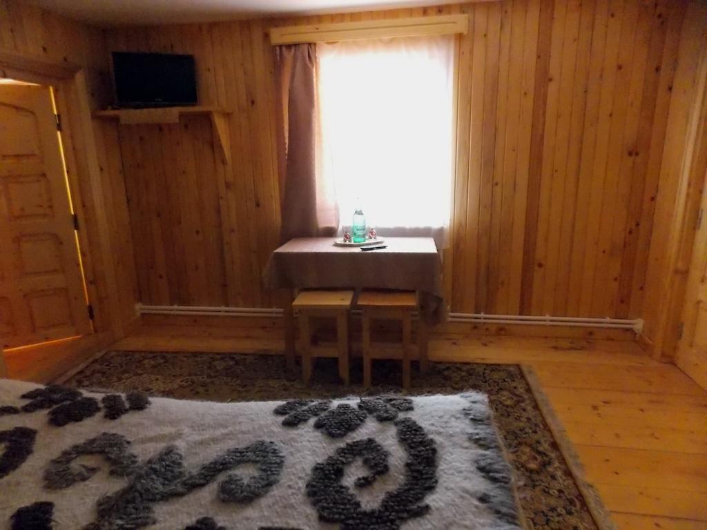Pensiunea Paradiso Poiana Teiului Habitación foto